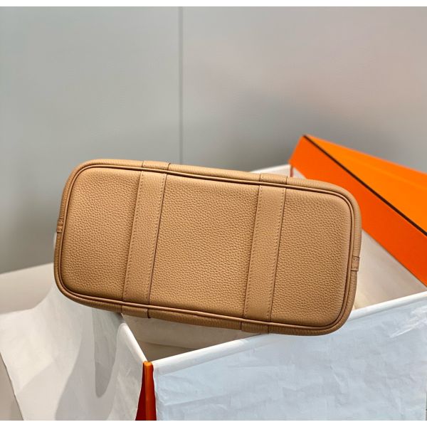 HERM Garden Party 30 Bag In Chai Taurillon Leather