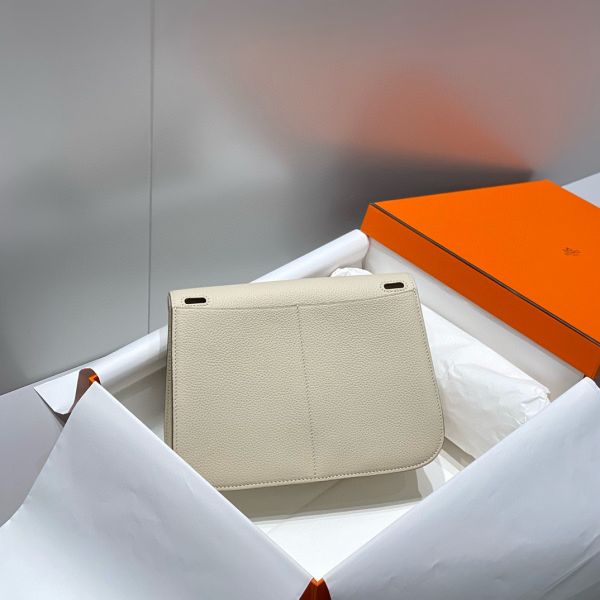 HERM Halzan 25 Bag in Craie Clemence Leather