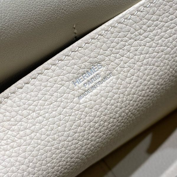 HERM Halzan 25 Bag in Craie Clemence Leather