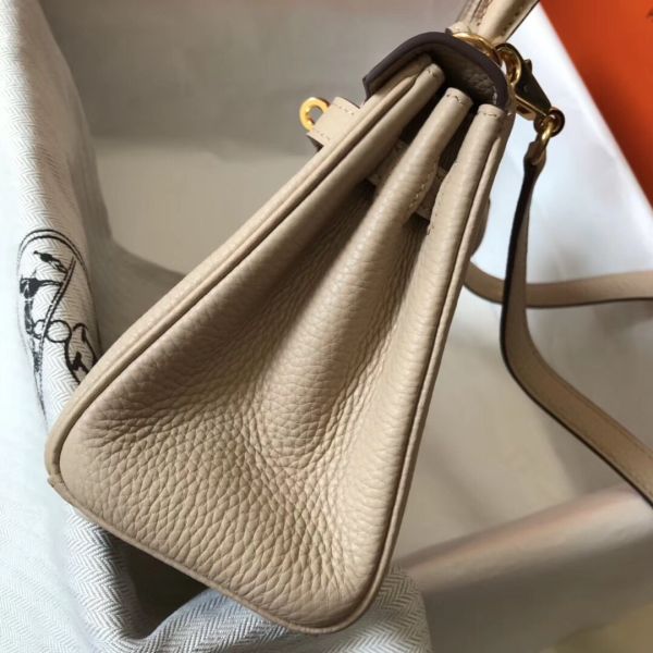 HERM Kelly 20cm Bag In Trench Clemence Leather GHW