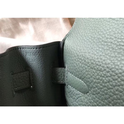 HERM Kelly 28cm Bag In Vert Amande Clemence Leather GHW