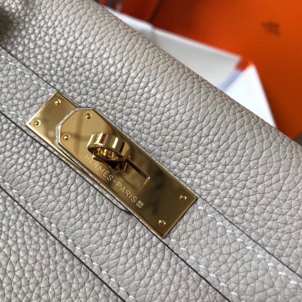 HERM Kelly 32cm Bag In Pearl Grey Clemence Leather GHW