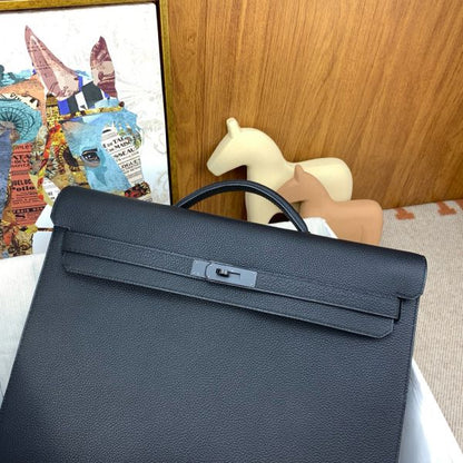 HERM Kelly Depeches 36 Monochrome Briefcase in Clemence Leather