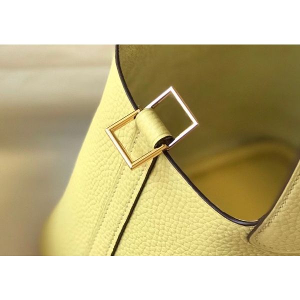 HERM Picotin Lock 22 Bag In Jaune Poussin Clemence Leather