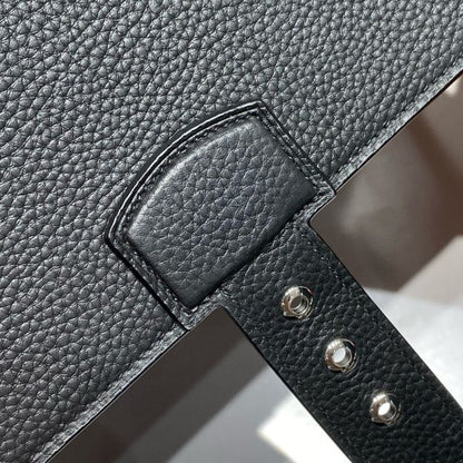 HERM Sac a Depeches 38 Briefcase in Black Clemence Leather