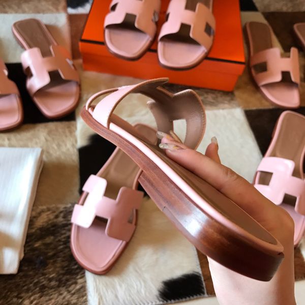 HERM Oran Slide Sandals In Pink Swift Calfskin