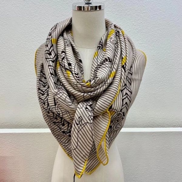 HERM Grey/Yellow Panoplie Equestre Eyeliner Shawl 140