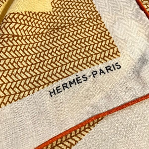 HERM Beige Mon Premier Galop Shawl 140