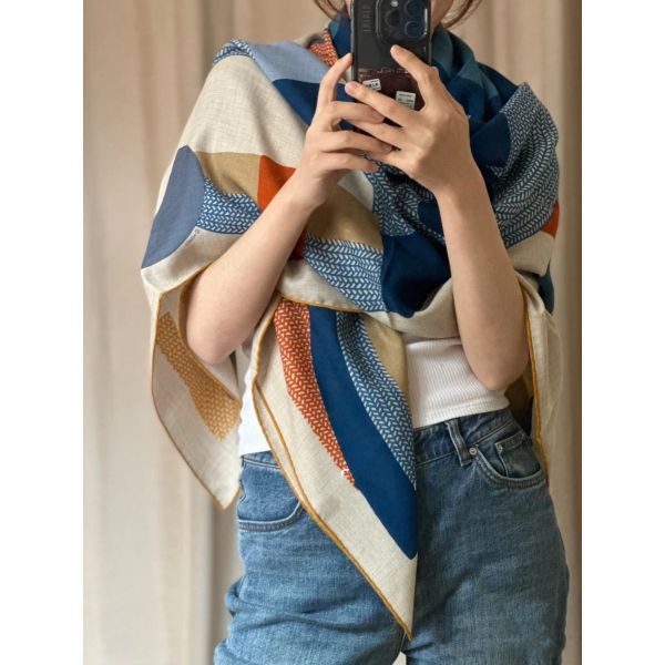 HERM Blue Mon Premier Galop Shawl 140