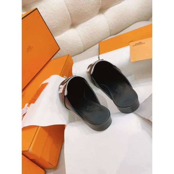 HERM Women's Oz Mules with Fringed in Black/White Leather