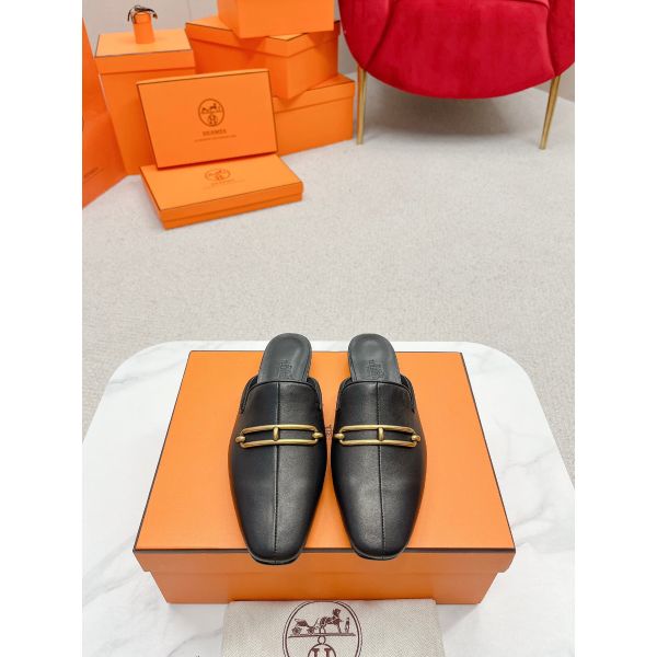 HERM Esmee Mules in Black Calfskin