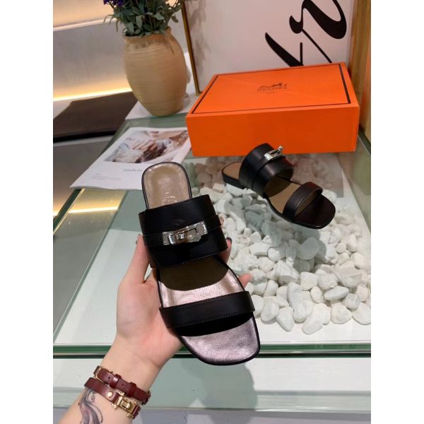 HERM Avenue Sandals In Black Calfskin