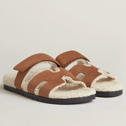 HERM Women's Chypre Sandals in Tan Suede with Shearling