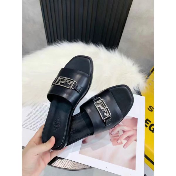 HERM Villa Sandals In Black Calfskin