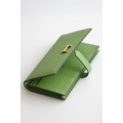 HERM Bearn Long Handmade Wallet in Vert Criquet Epsom Calfskin