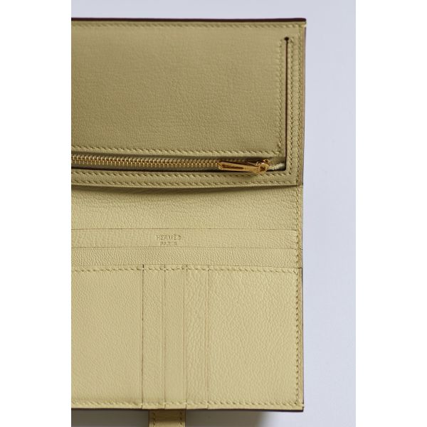 HERM Bearn Compact Wallet in Vanille Matte Alligator Leather