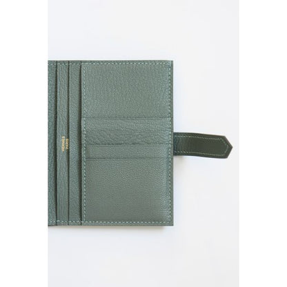 HERM Bearn Compact Handmade Wallet in Vert Amande Chevre Mysore Goatskin