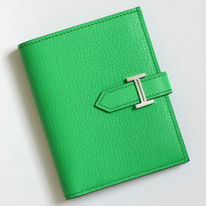 HERM Bearn Compact Handmade Wallet in Vert Comics Chevre Mysore Goatskin