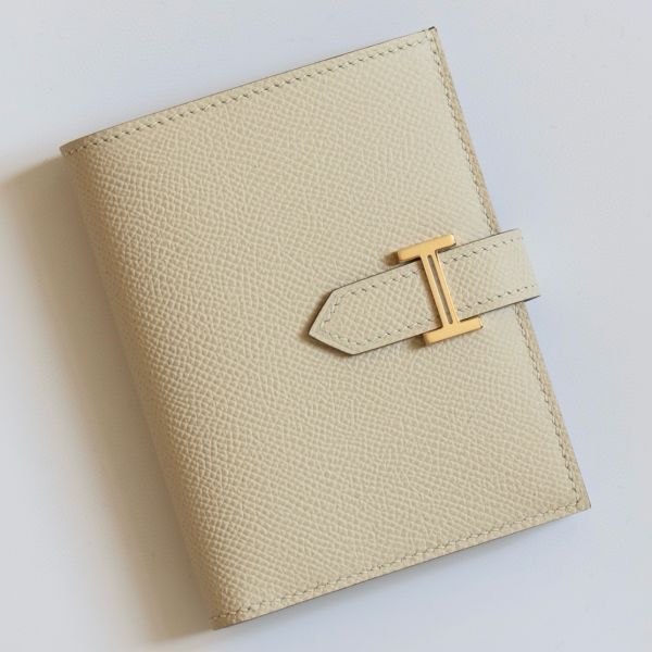 HERM Bearn Compact Handmade Wallet in Craie Epsom Calfskin