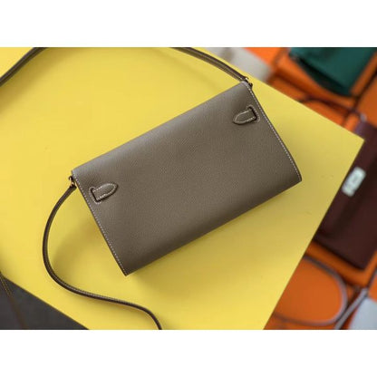 HERM Kelly Classique To Go Wallet In Taupe Epsom Calfskin