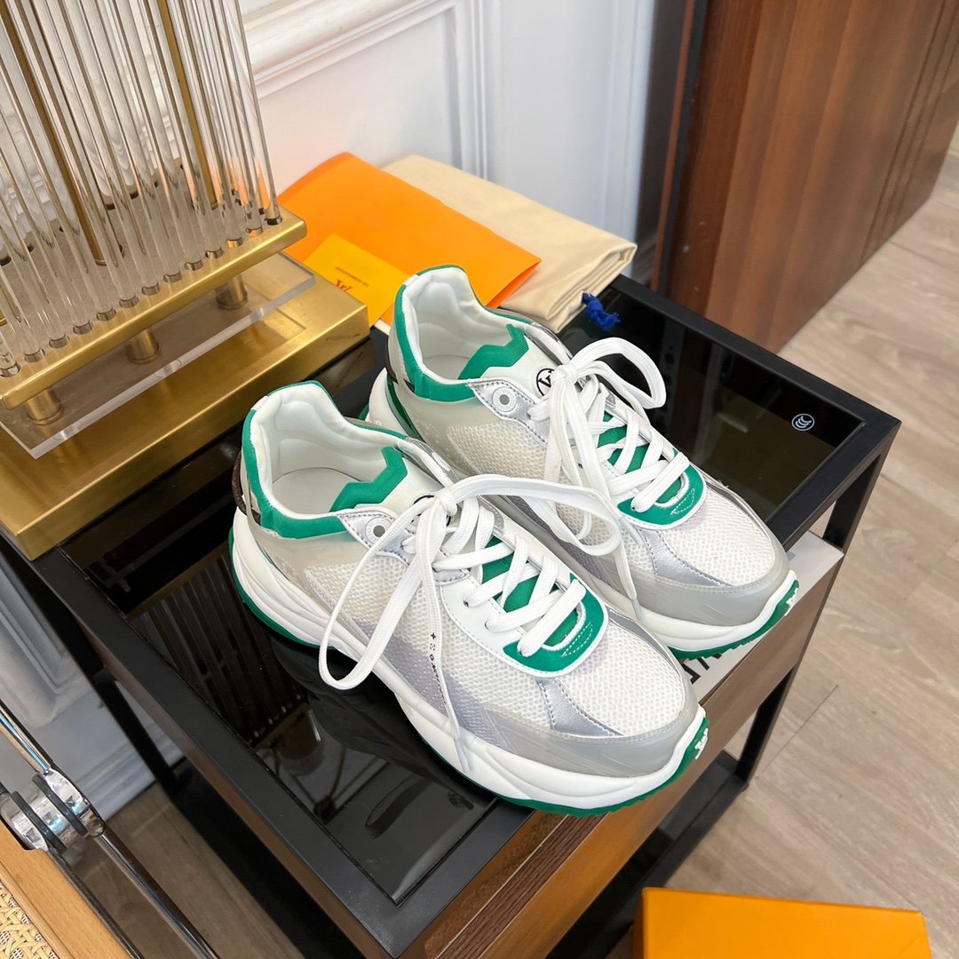 LV RUN 55 SNEAKER WHITE GREEN