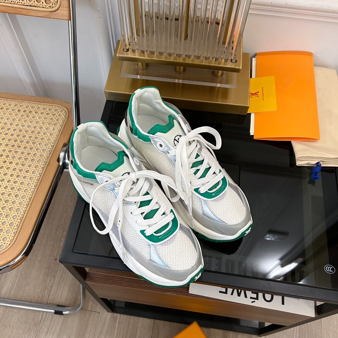 LV RUN 55 SNEAKER WHITE GREEN
