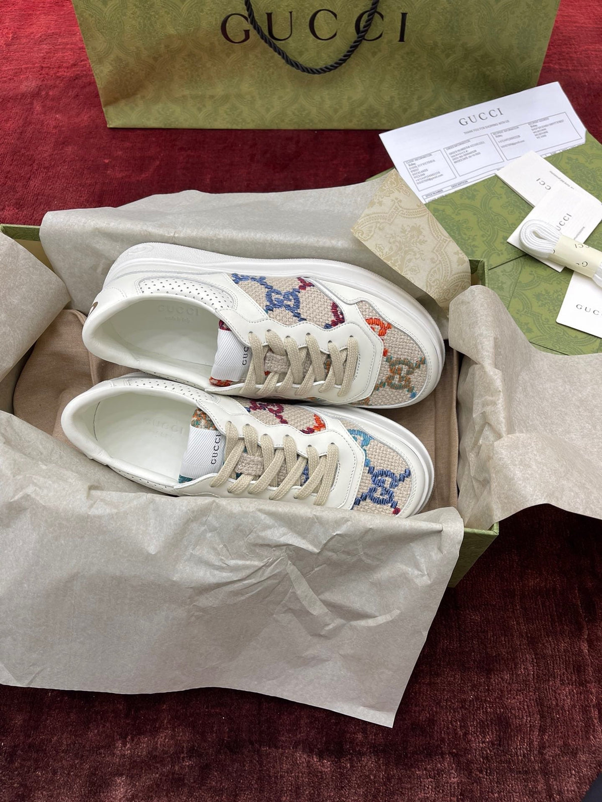 Sneakers & Shoes