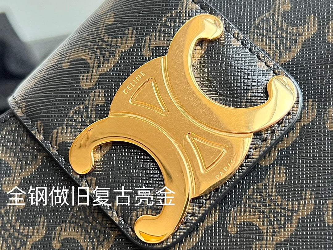 CEL Triomphe Hobo