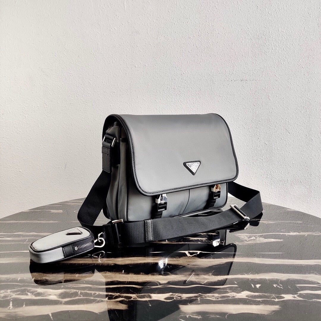 PRA Messenger Bag