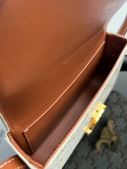 CEL Triomphe Hobo