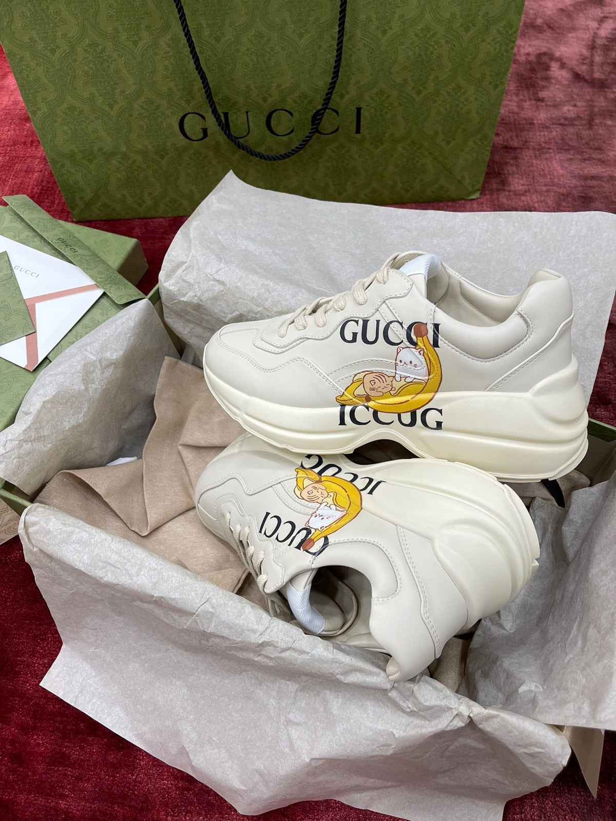 Sneakers & Shoes
