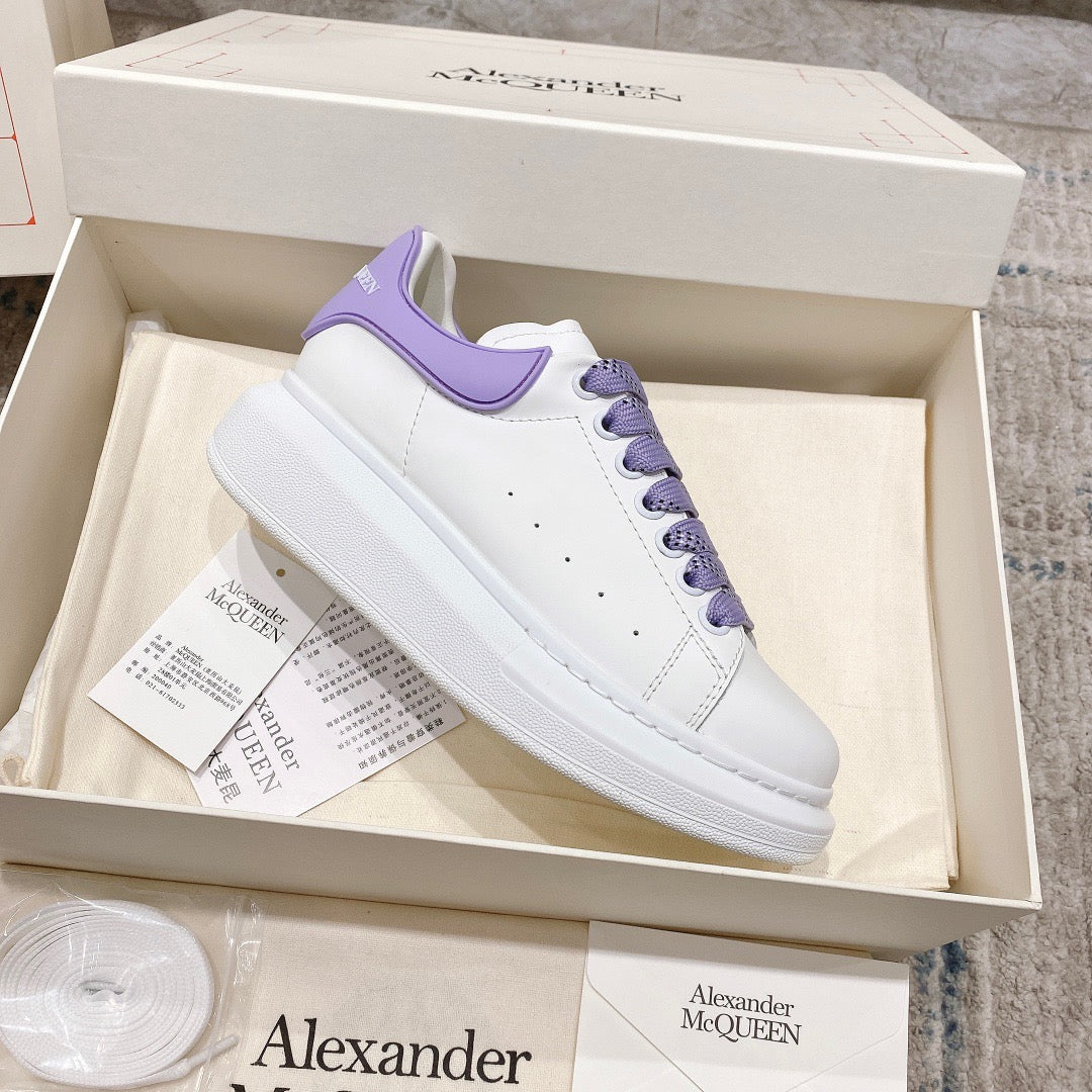 Sneakers & Shoes
