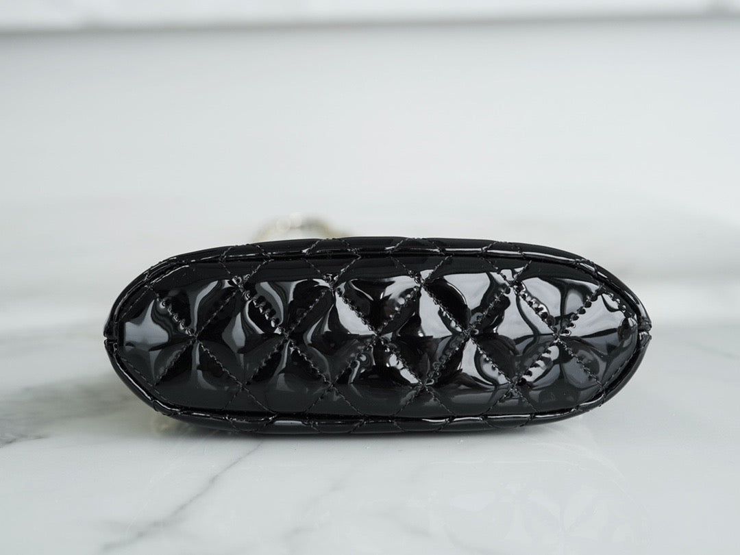 CHA 23s Mini Clutch