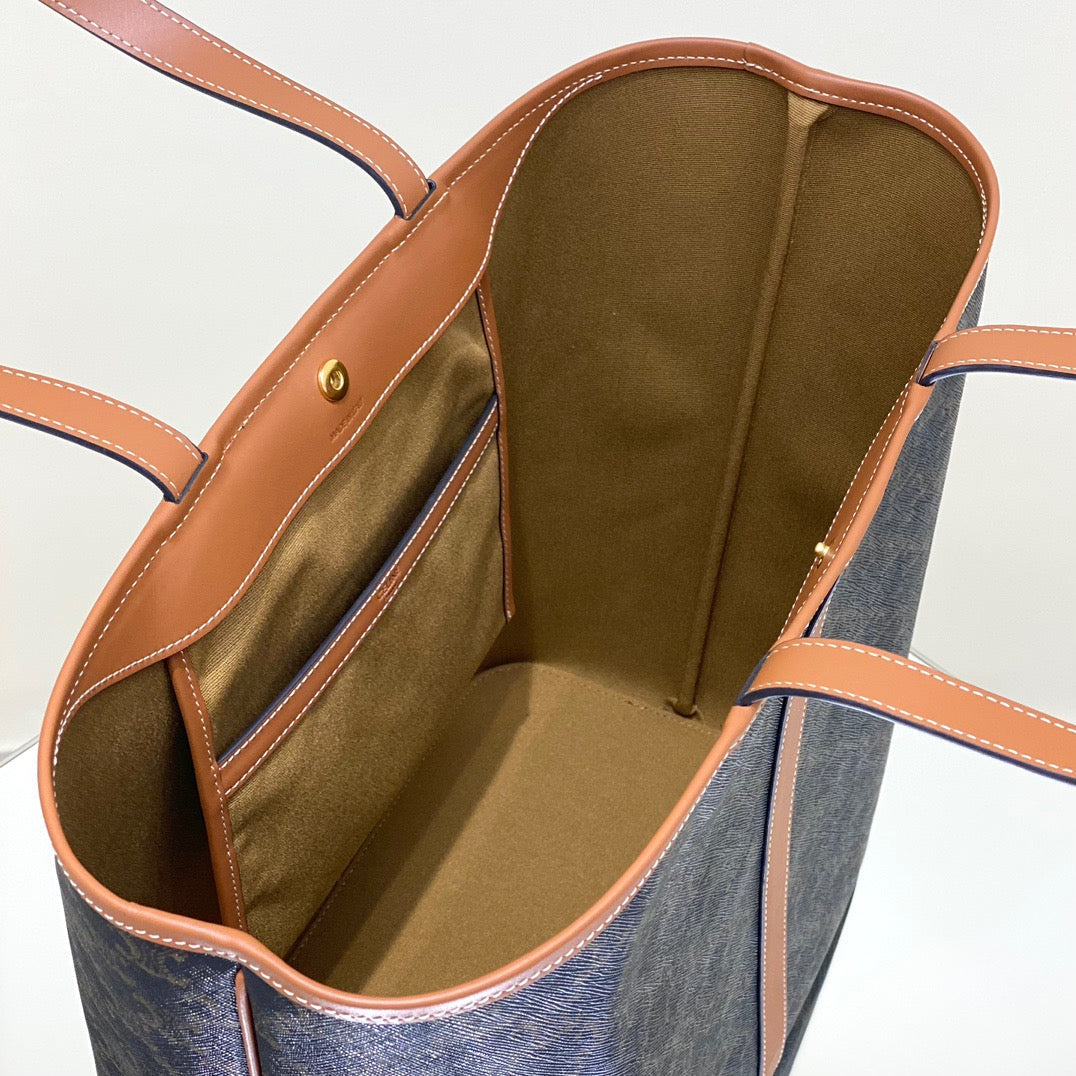 CEL Triomphe Canvas Shopping Tote