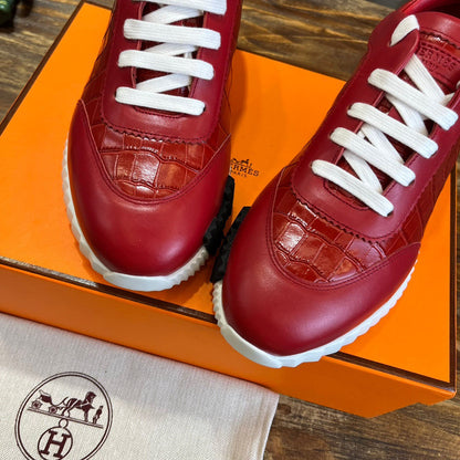 HERM Sneakers