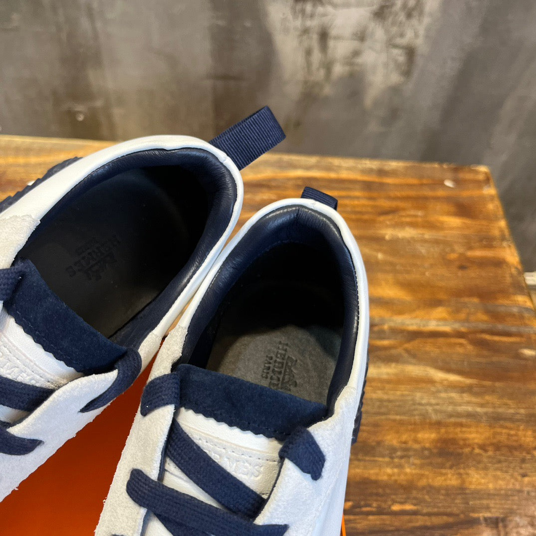 HERM Sneakers