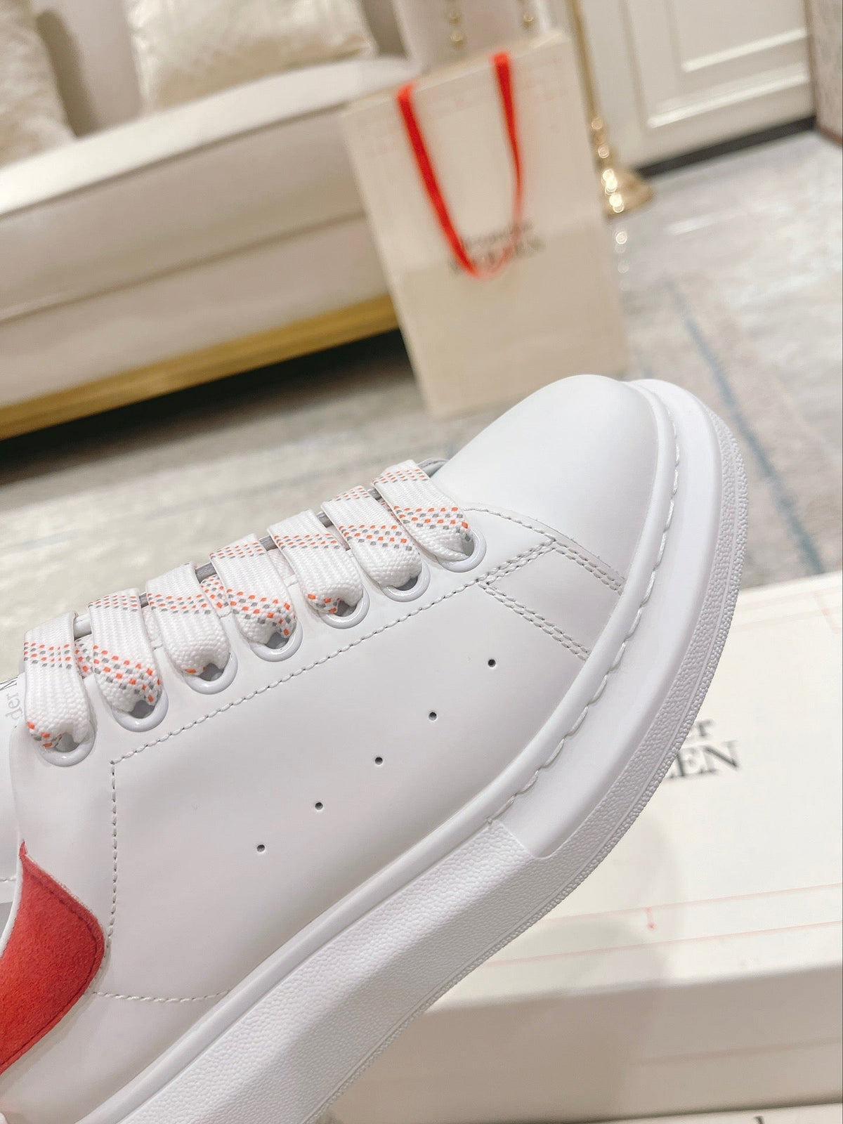 Sneakers & Shoes