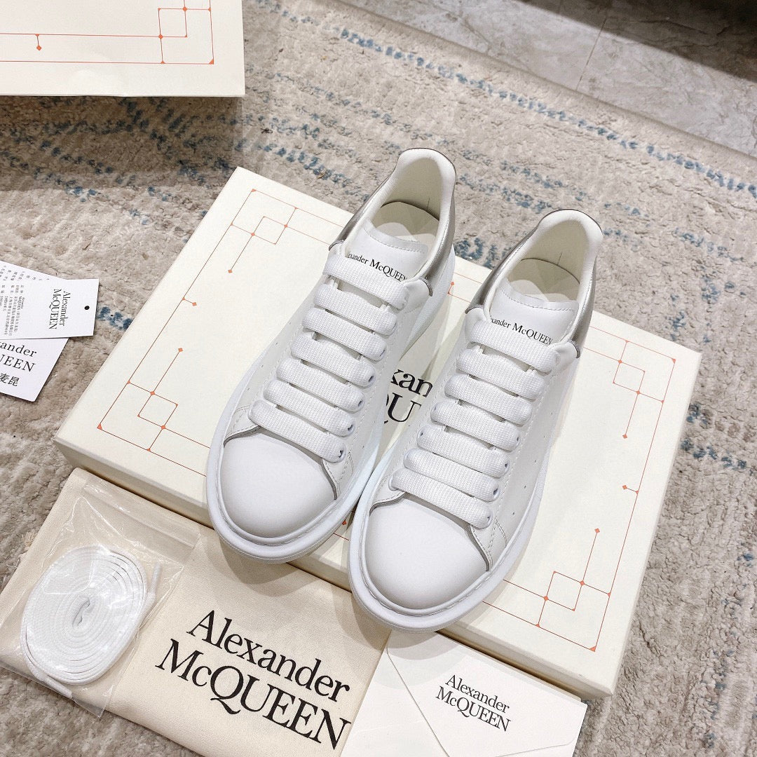 Sneakers & Shoes