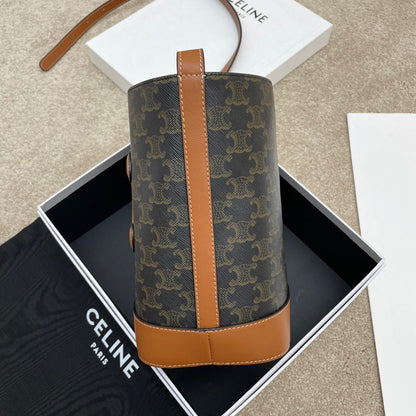 CEL Triomphe Bucket