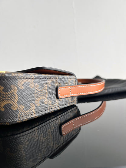 CEL Triomphe Hobo