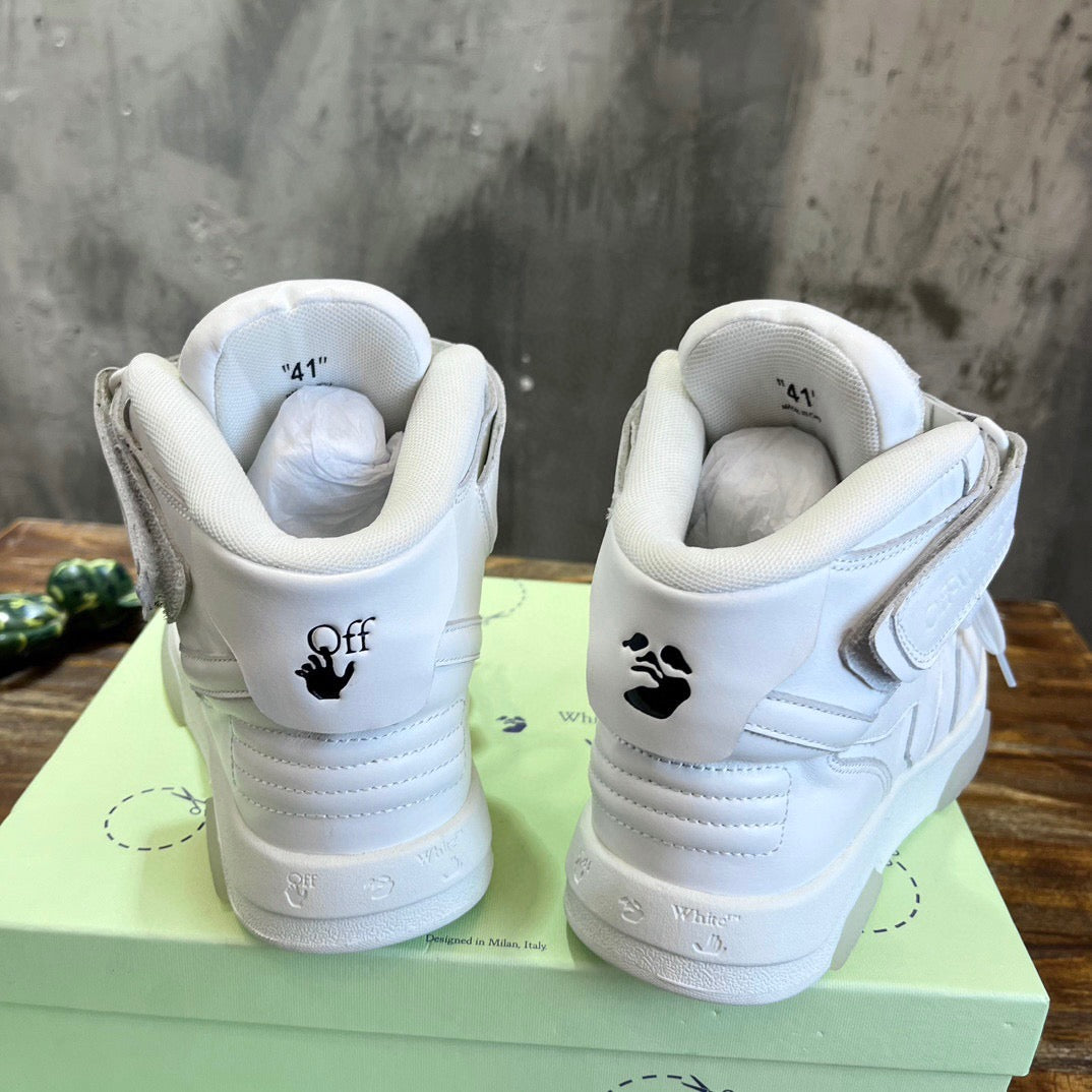 Off-White Sneakers