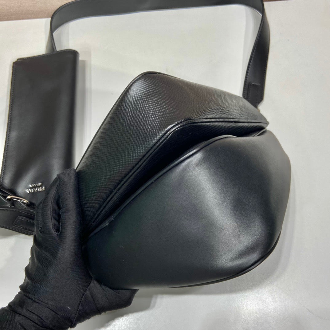 PRA Cross Body Bag