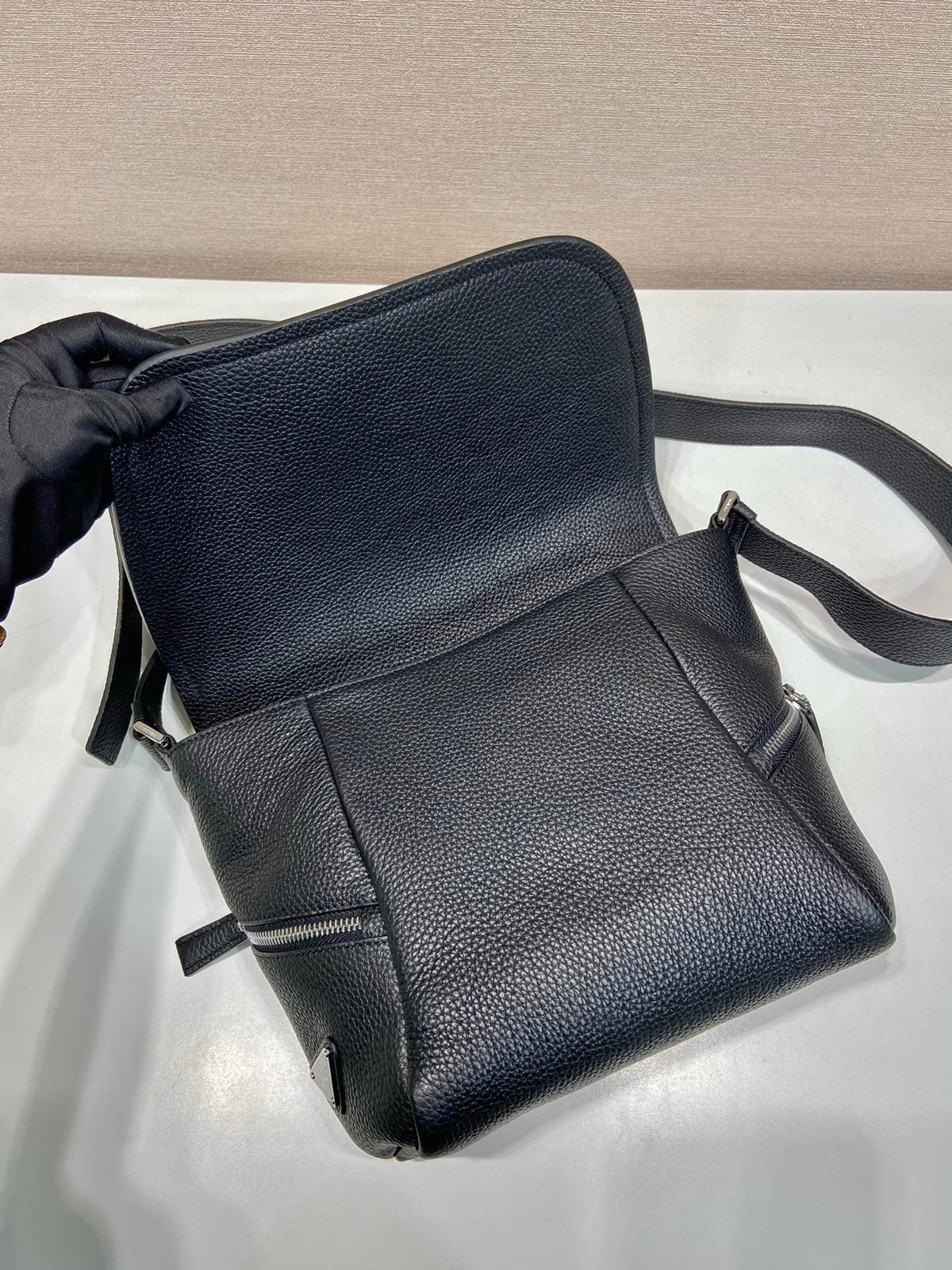 PRA Messenger Bag