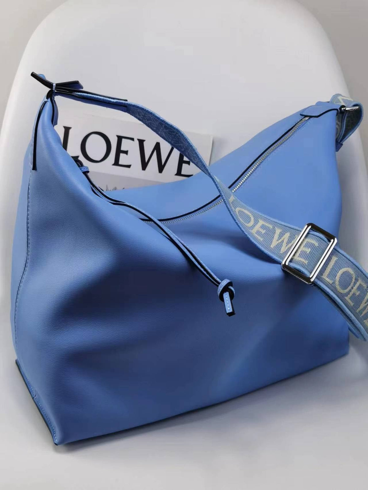 LO Messenger Bag