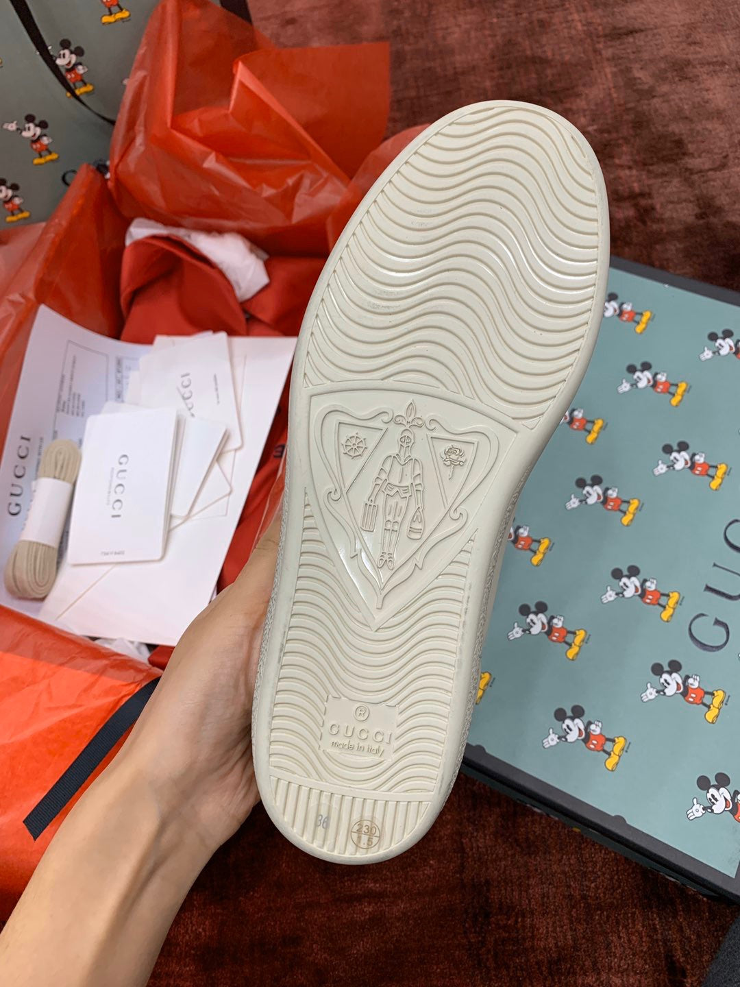 Sneakers & Shoes