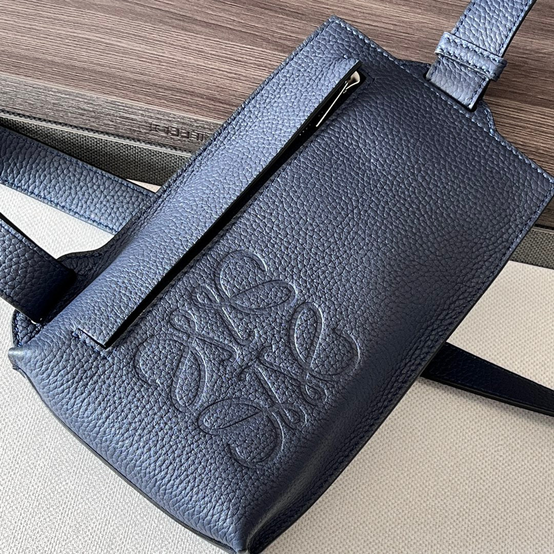 LO Sling Bag