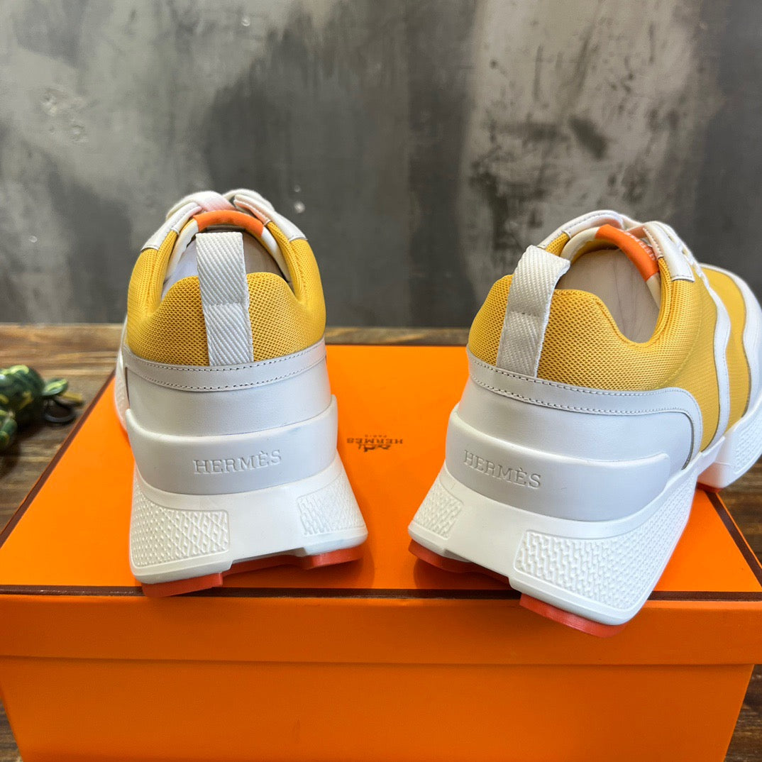 HERM Sneakers