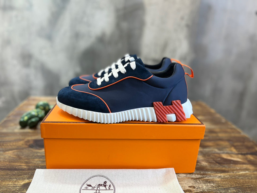 HERM Sneakers