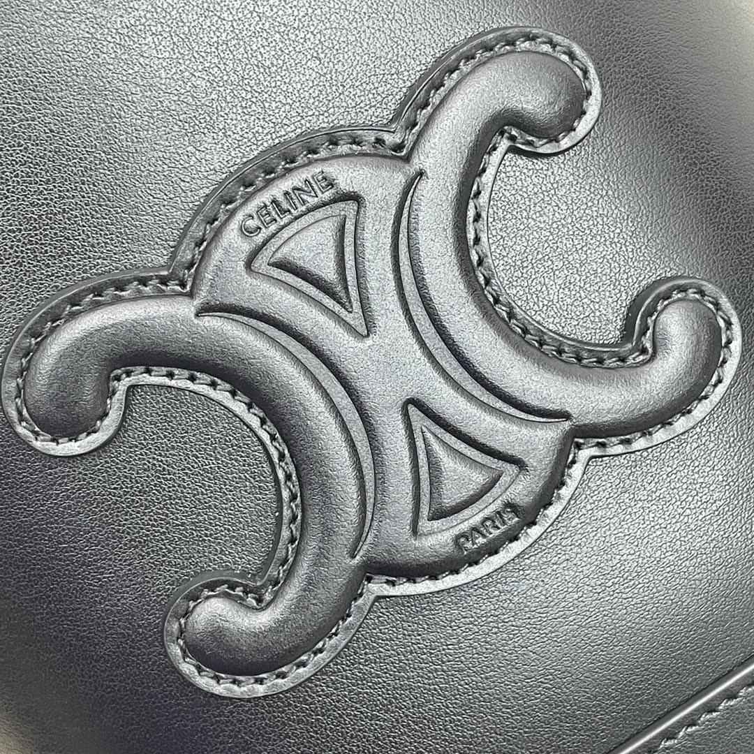 CEL Triomphe Bucket