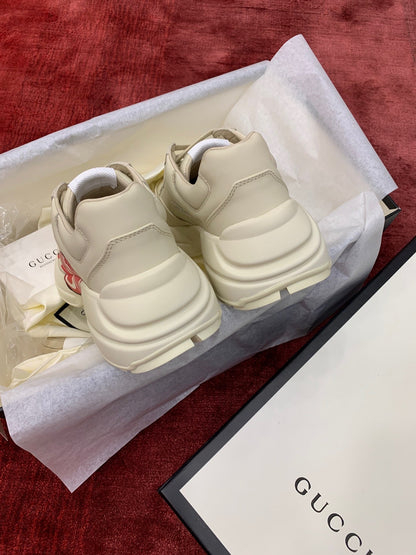 Sneakers & Shoes